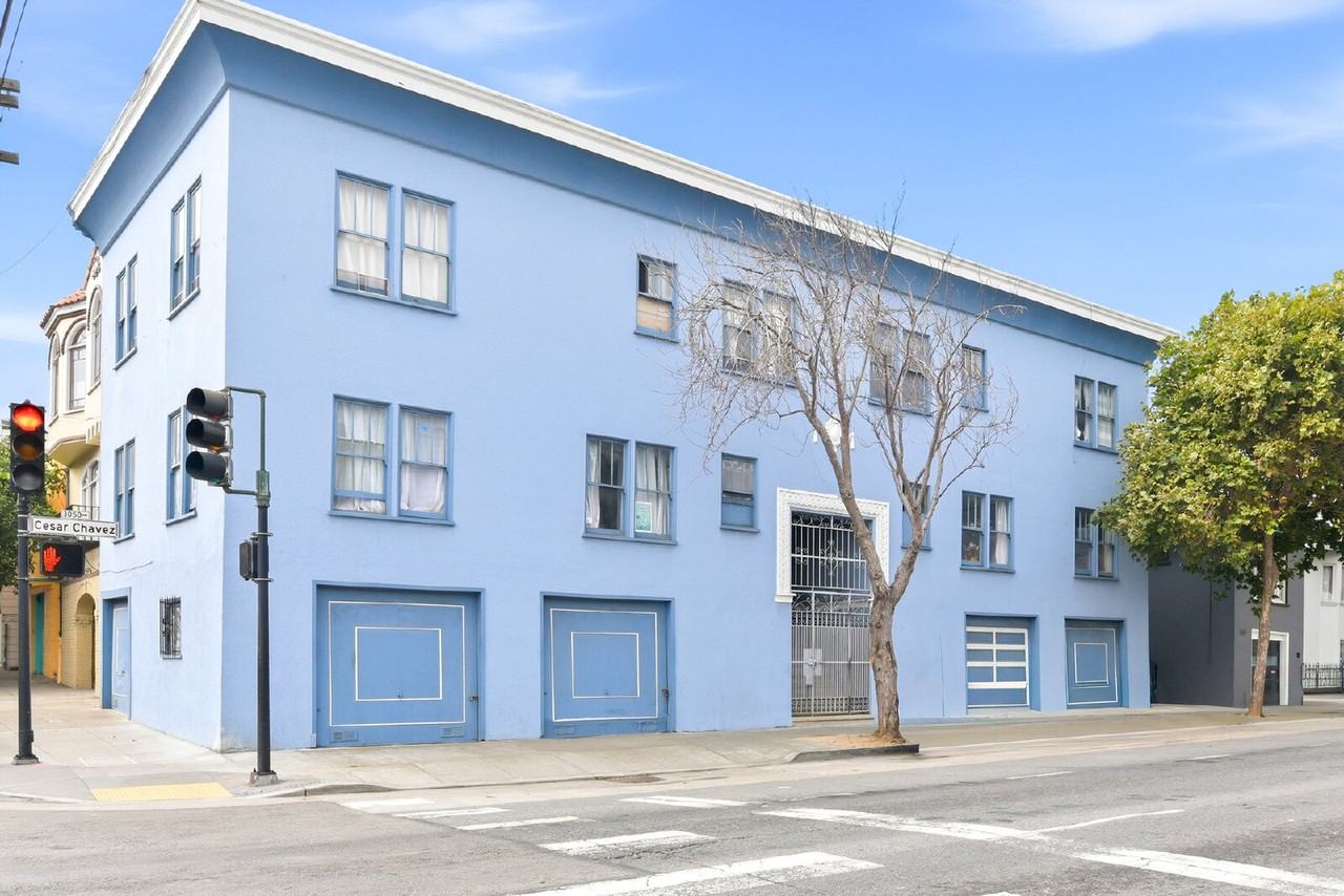 Listing photo 1 of 5