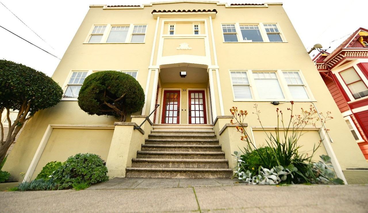 Listing photo 1 of 5