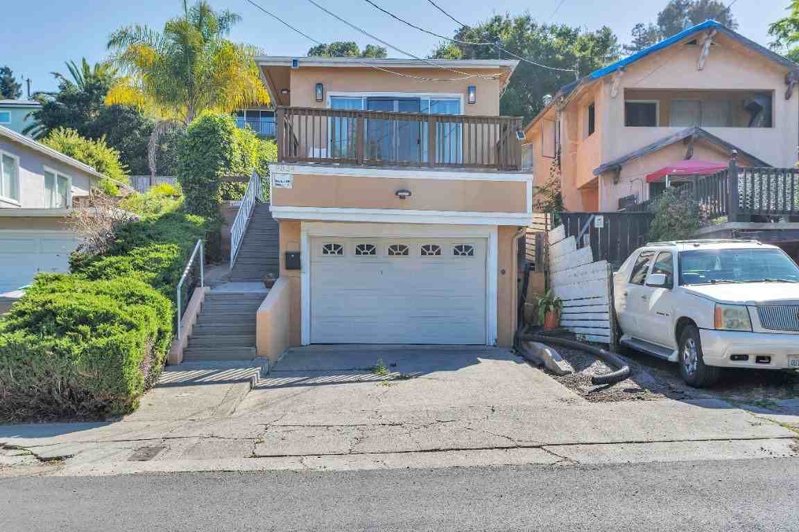 Listing photo 1 of 5
