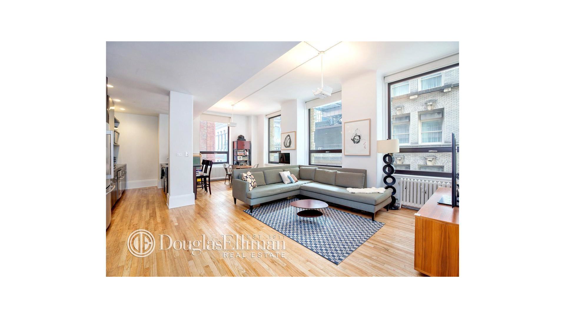 Listing photo 1 of 3