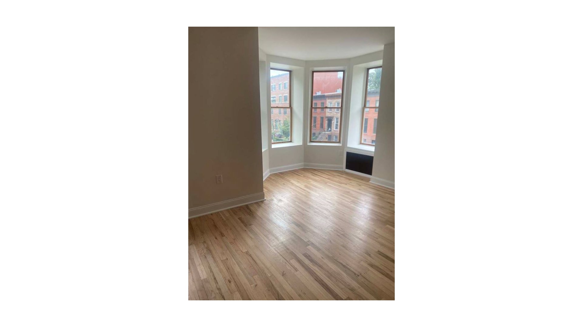 Listing photo 1 of 5