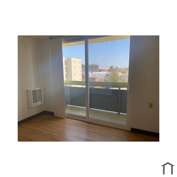 Listing photo 1 of 5