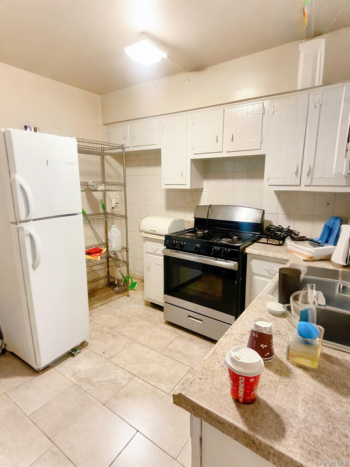 Listing photo 1 of 4