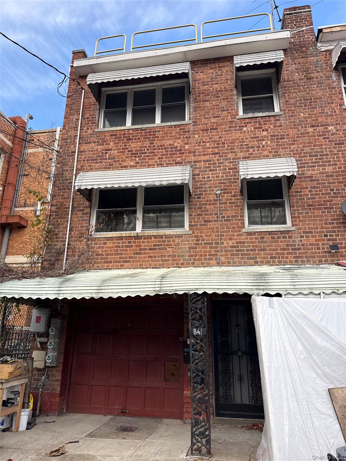 Listing photo 1 of 5