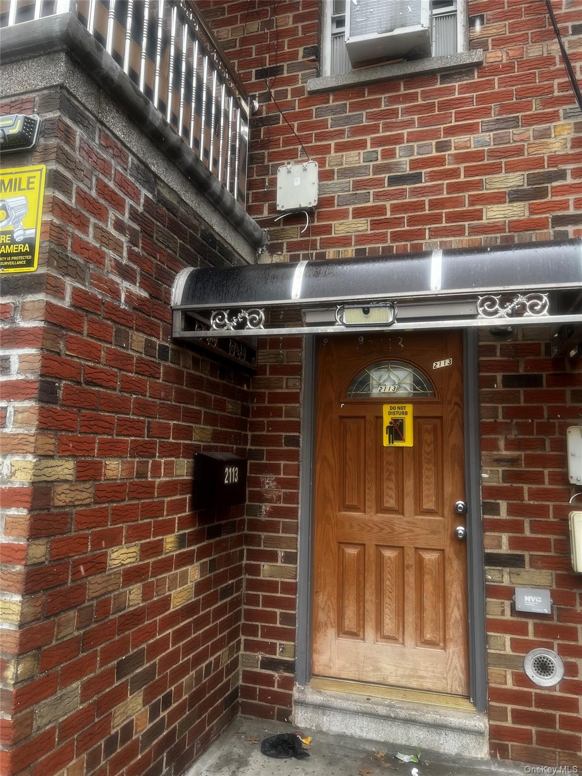 Listing photo 1 of 5