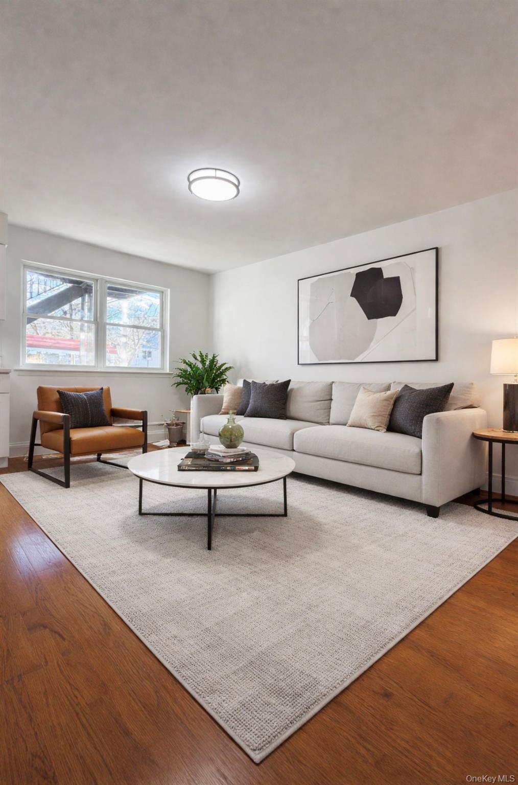 Listing photo 1 of 5