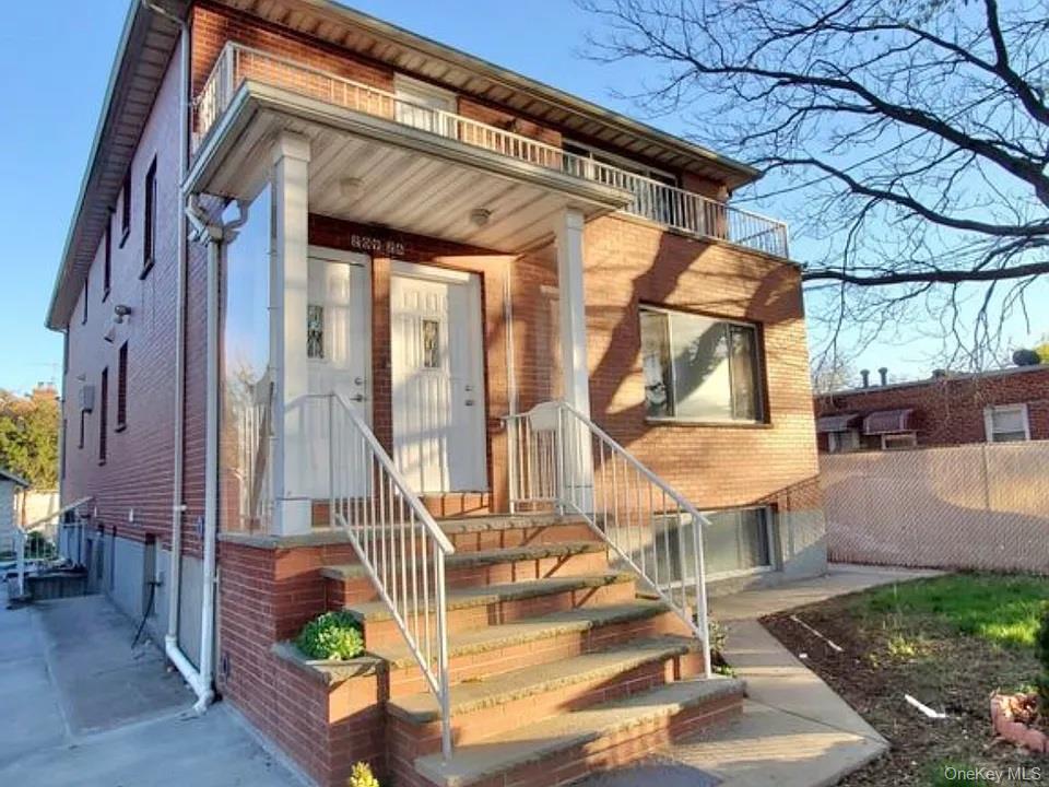 Listing photo 1 of 2