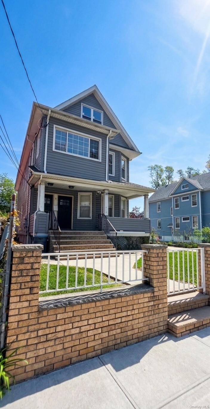 Listing photo 1 of 5