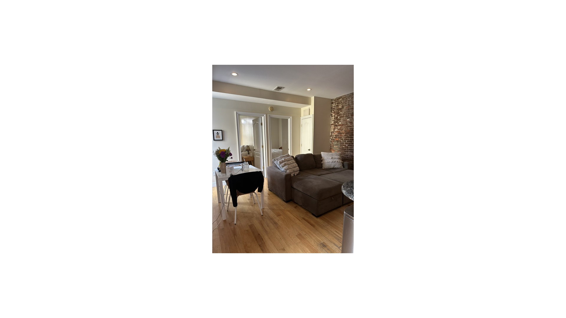 Listing photo