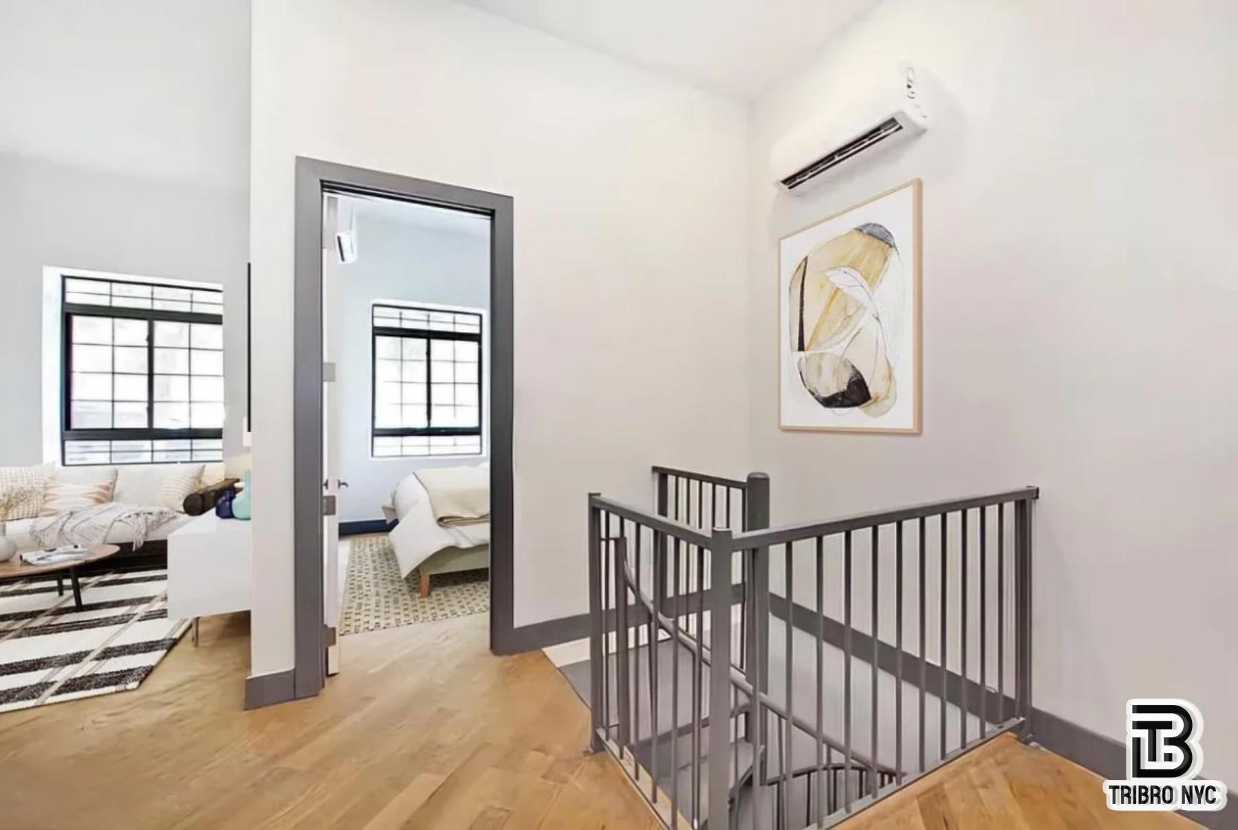 Listing photo 1 of 5