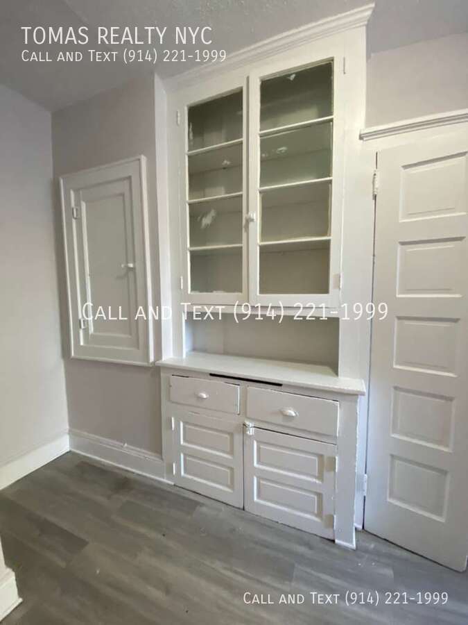 Listing photo