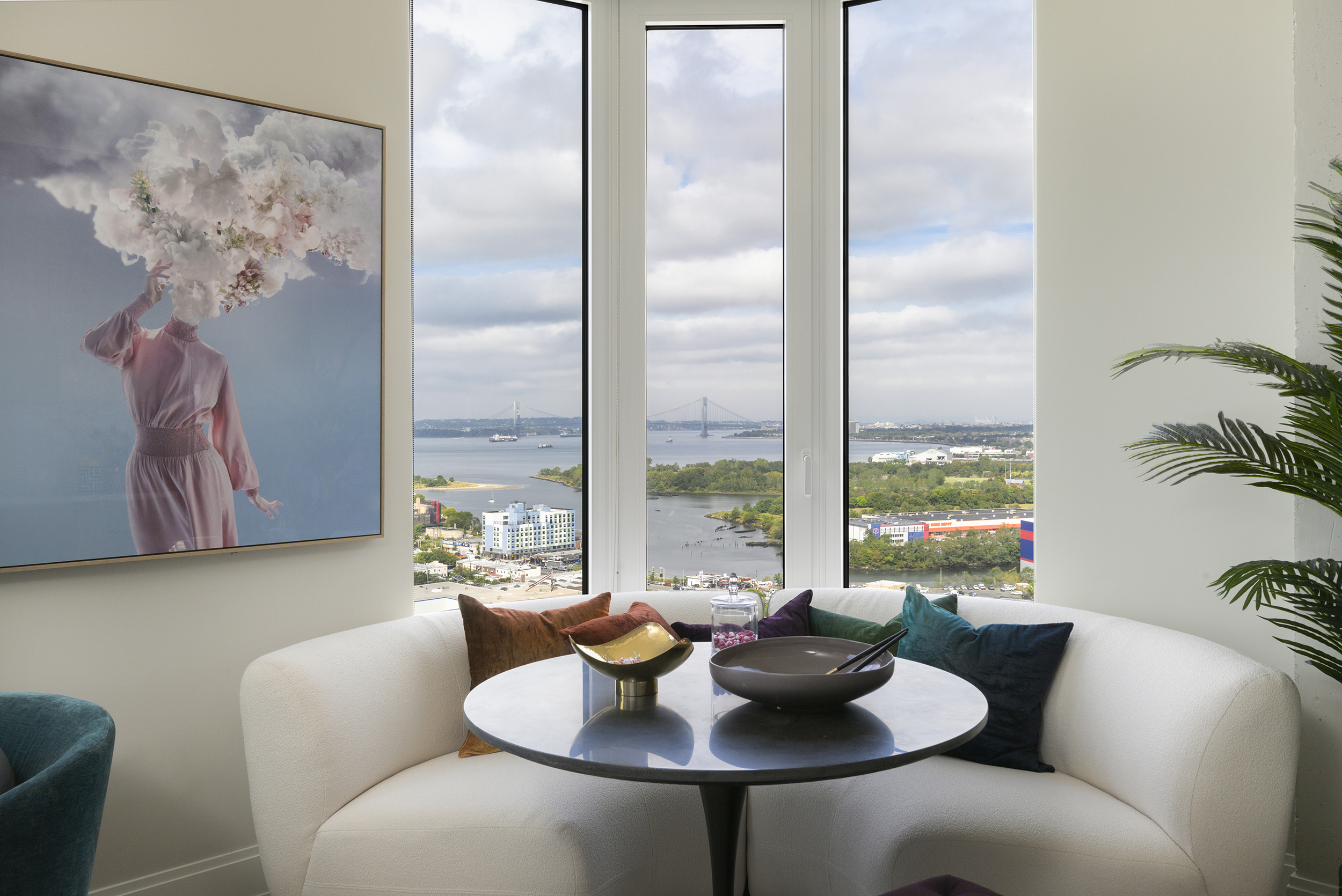 Listing photo 1 of 5