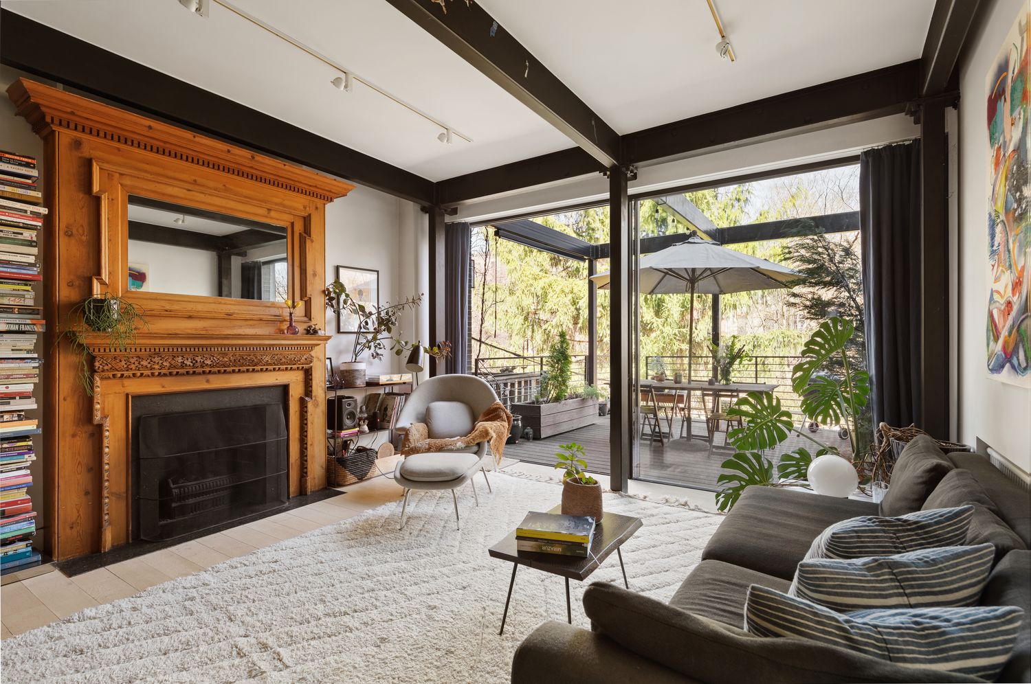 Listing photo 1 of 6