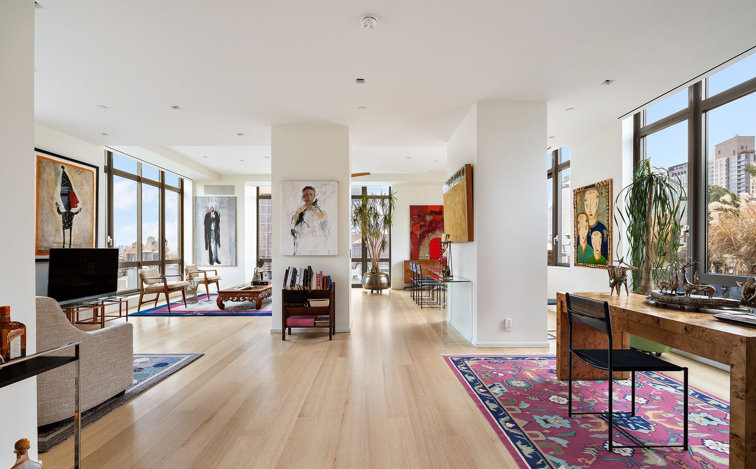 Listing photo 1 of 6