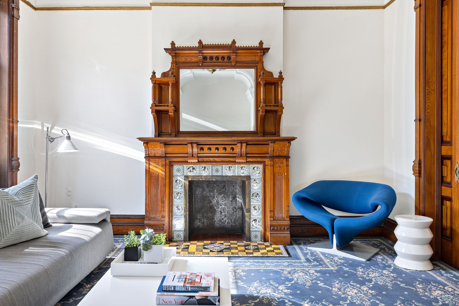 Listing photo 1 of 6