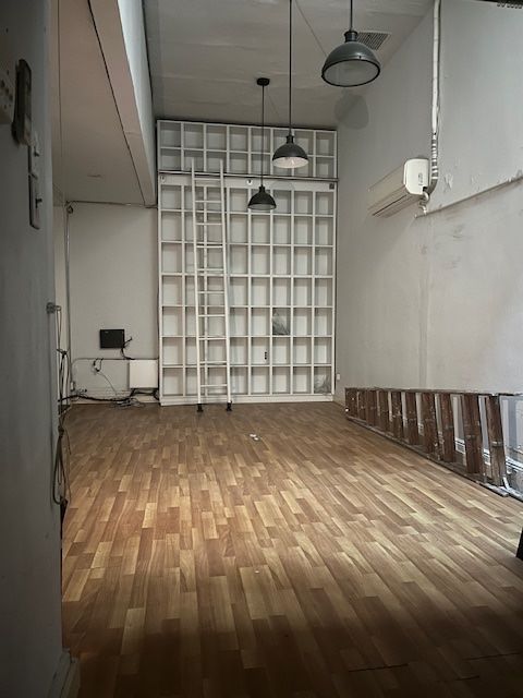 Listing photo 1 of 5