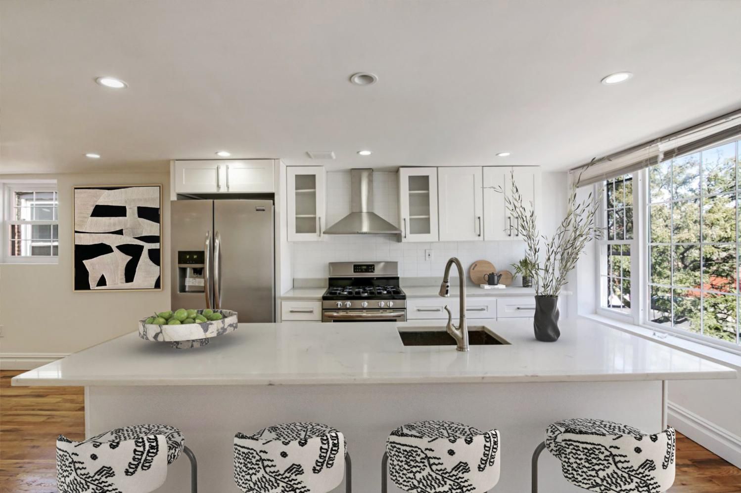 Listing photo 1 of 6