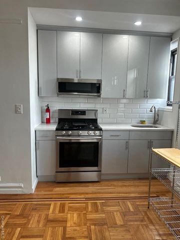 Listing photo 1 of 12
