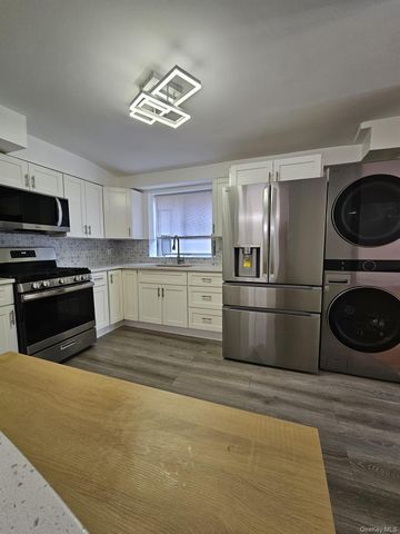 Listing photo 1 of 6