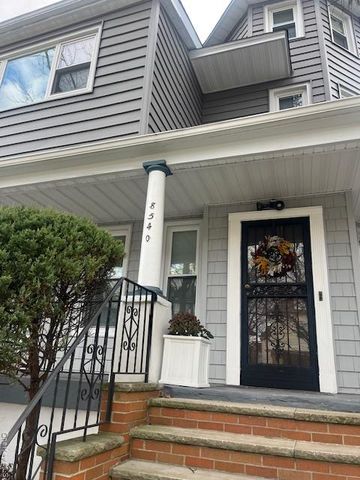 Listing photo 1 of 6