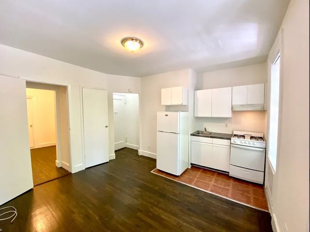 Listing photo 1 of 6