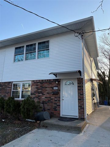 Listing photo 1 of 11