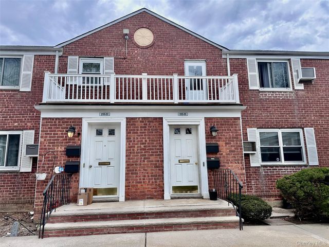 Listing photo 1 of 27