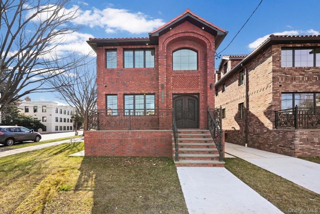 Listing photo 1 of 6