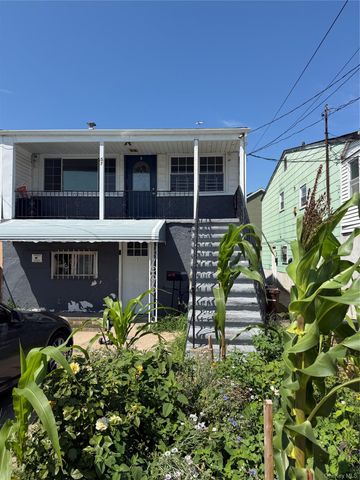Listing photo 1 of 6