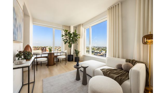 Listing photo 1 of 6