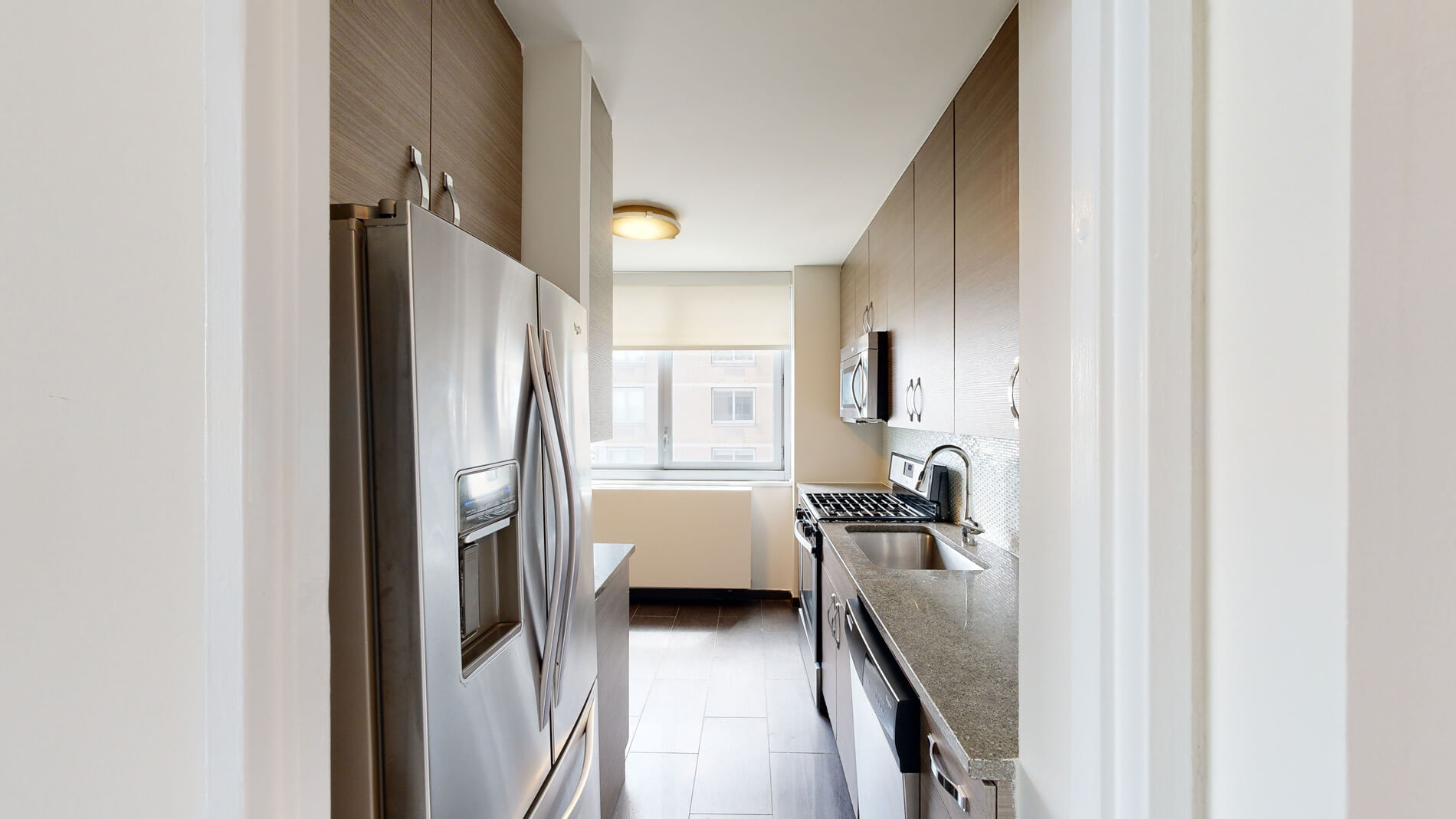 Listing photo 1 of 6