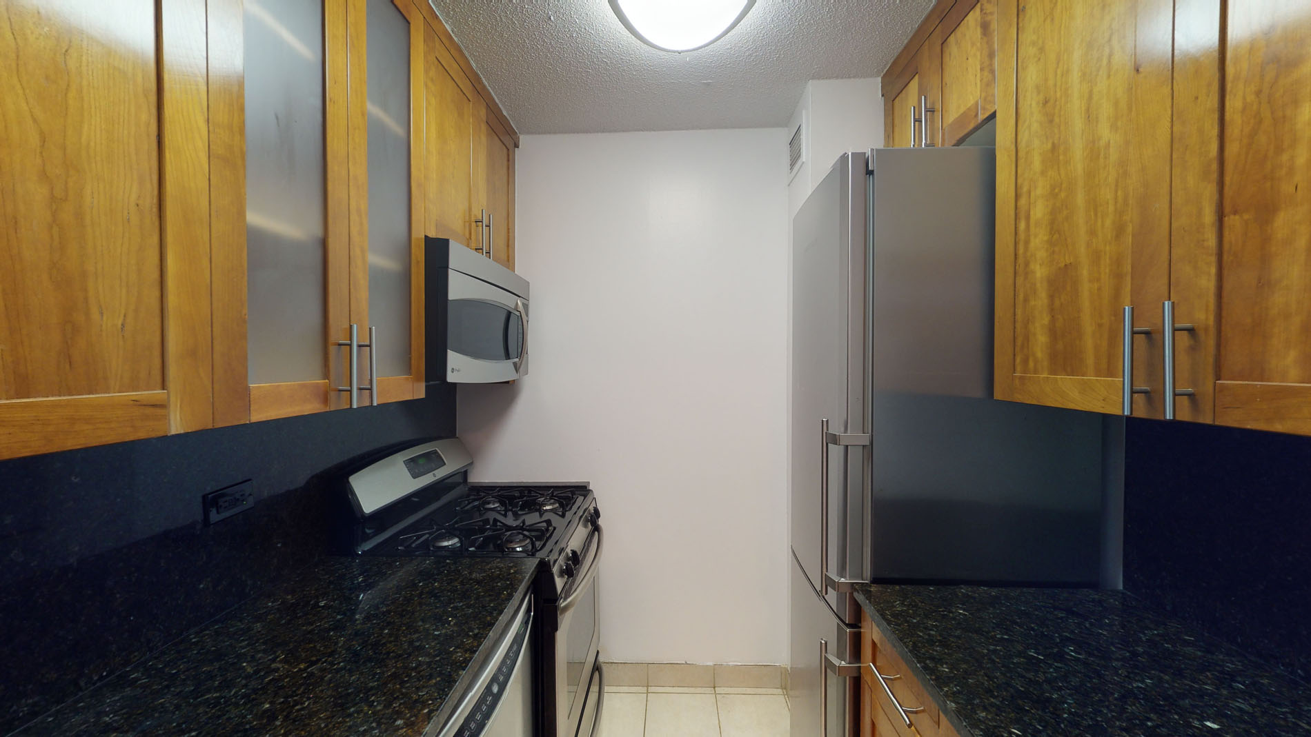 Listing photo 1 of 5