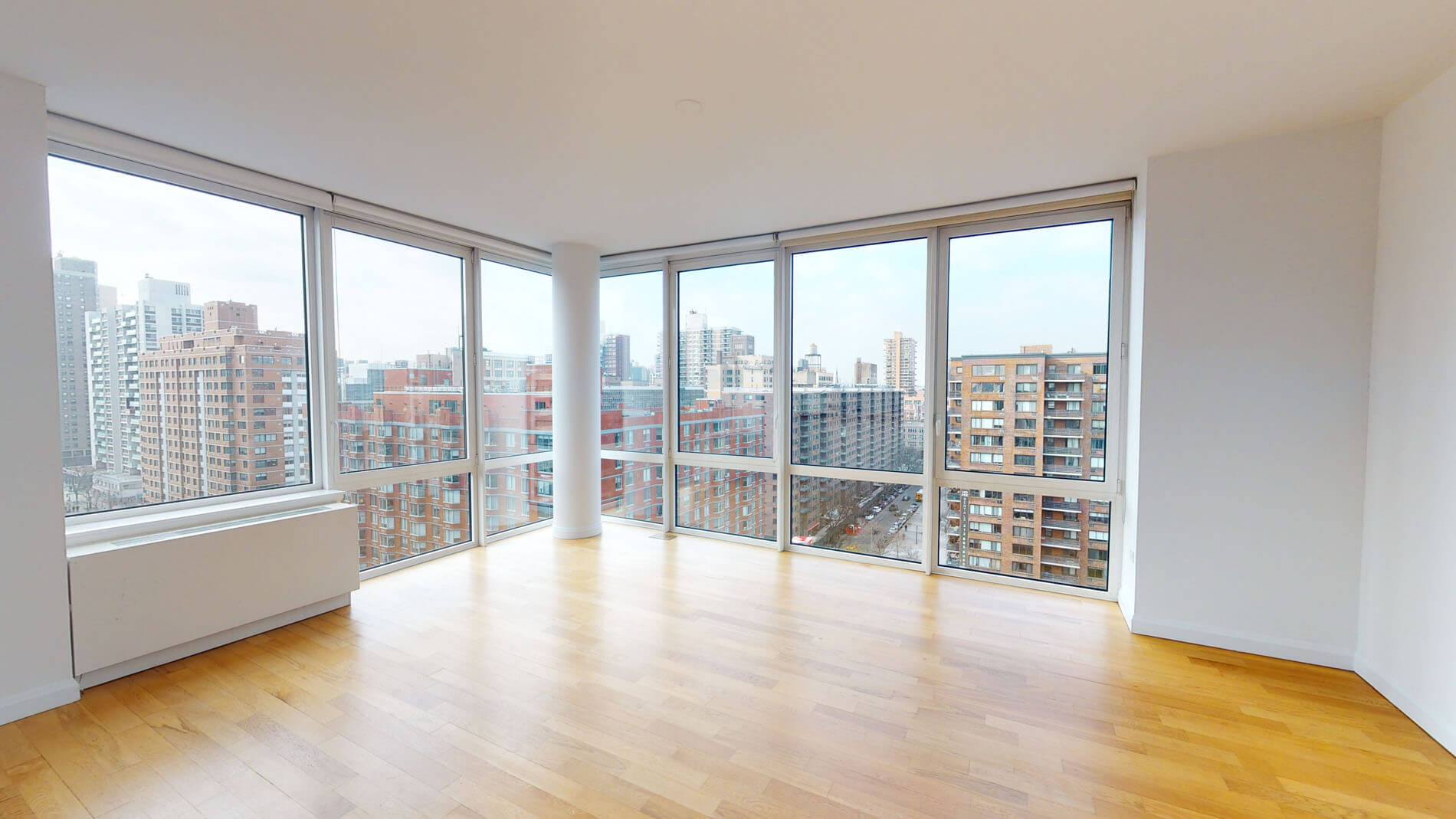 Listing photo 1 of 10