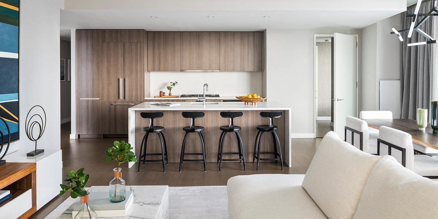 Listing photo 1 of 8